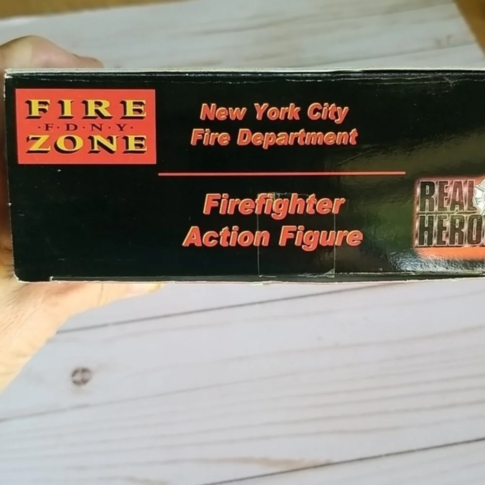 New York 9/11 firefighter action‎ figure
